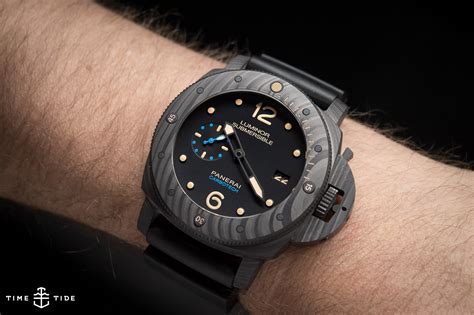 panerai luminor submersible 1950 carbotech replica|panerai 42 mm submersible.